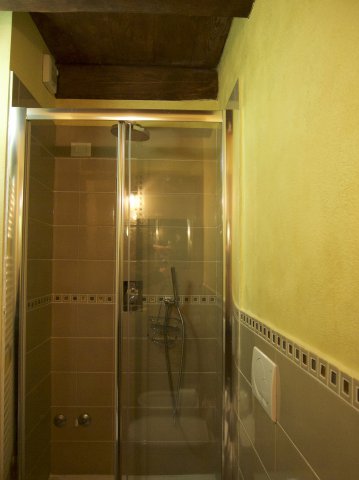Bagno camera oro